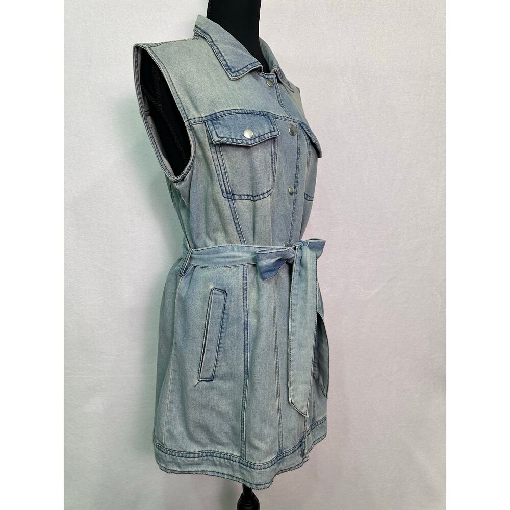 NWT Cavalini Light Wash Denim Sleeveless Belted Denim Shirt Dress Size Medium - Picture 3 of 11